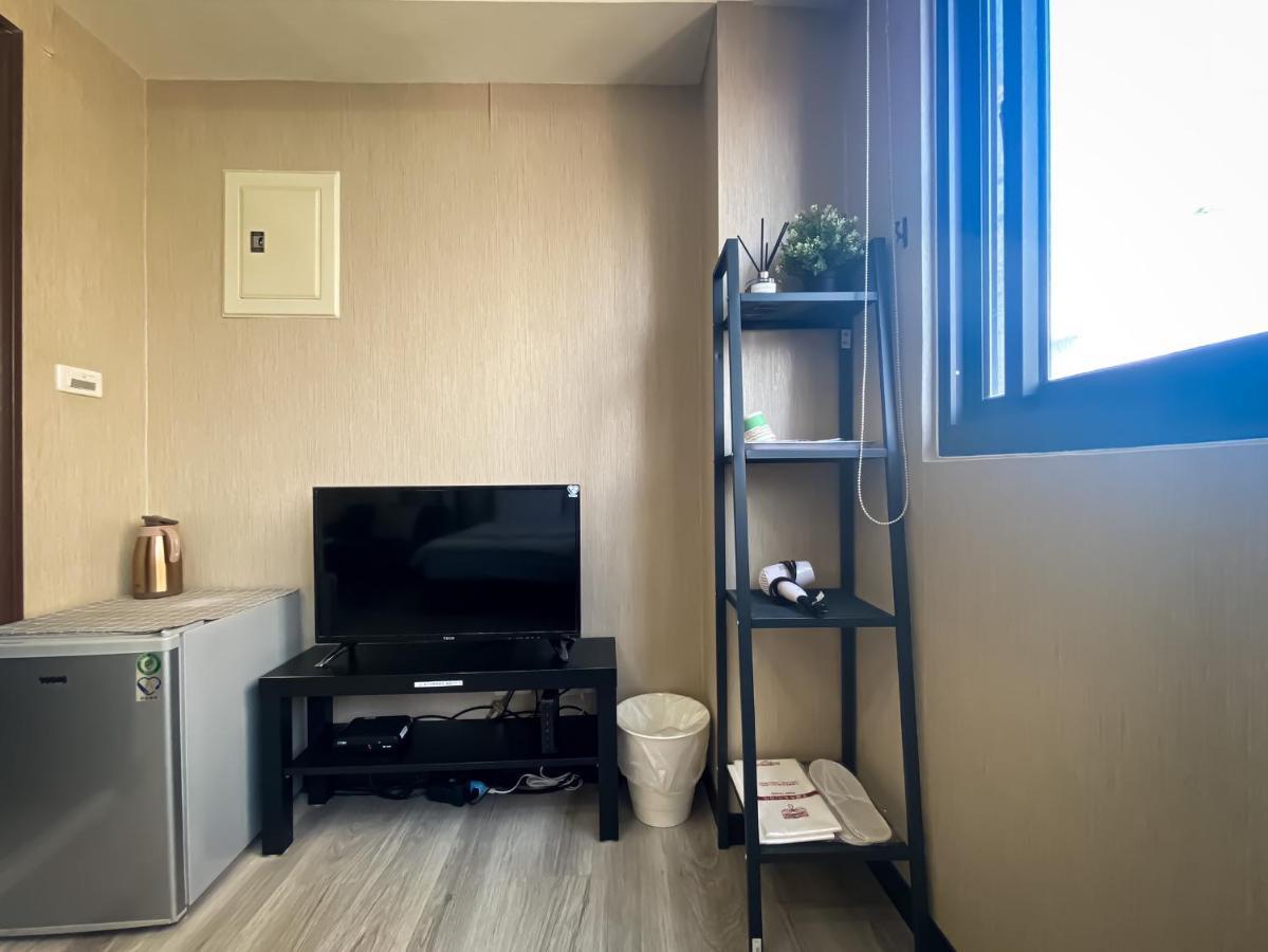 長月居 Apartment Taichung Exterior photo